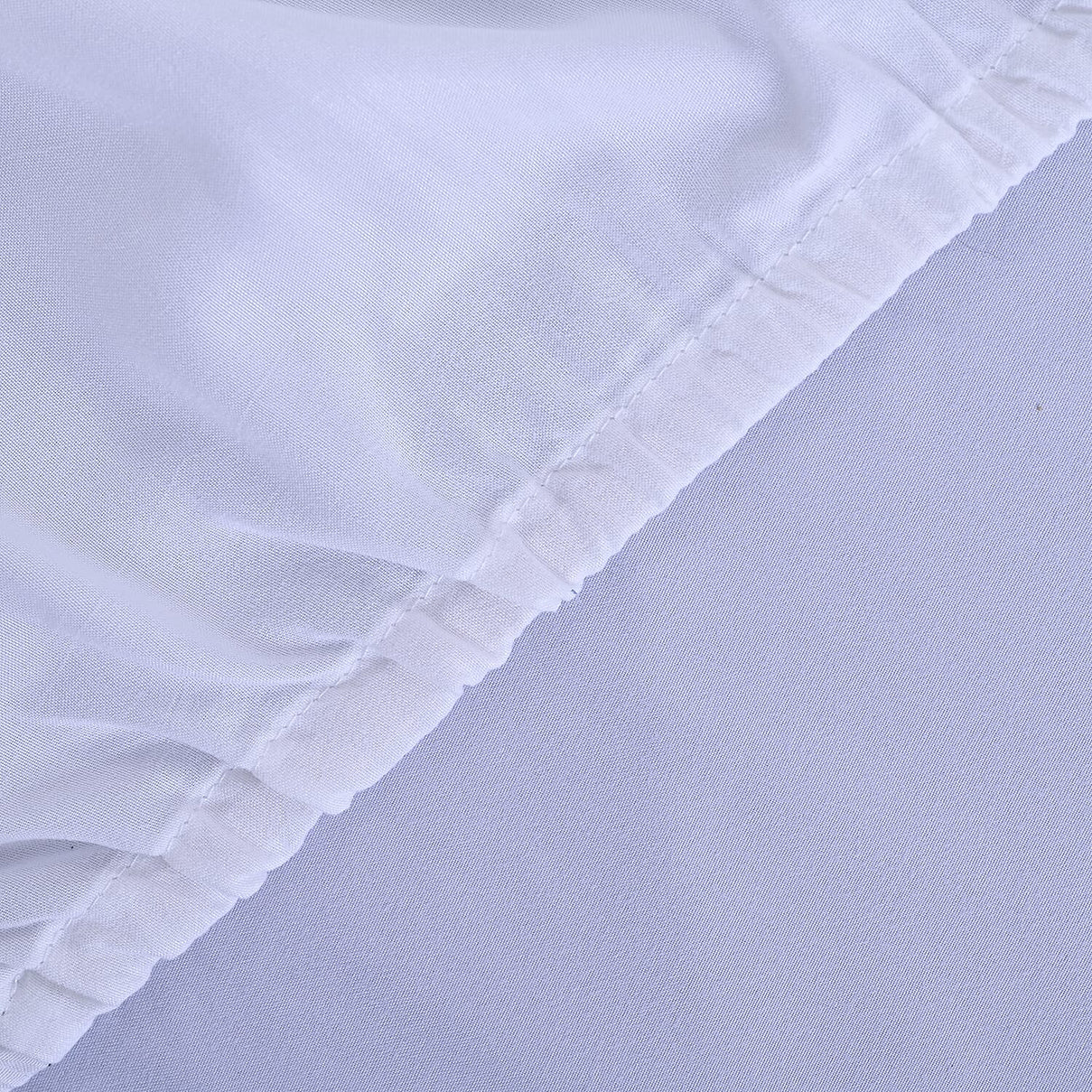 4 Piece Set Solid Microfibre 1 Flat Sheet,1 Fitted Sheet and 2 Pillowcases - White 3844784 5