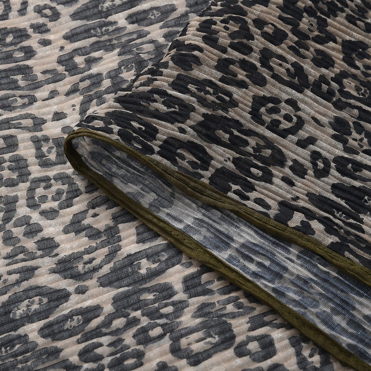 Limited Collection Evening Shawl (180 x 70 cm) - Khaki V32701660 8