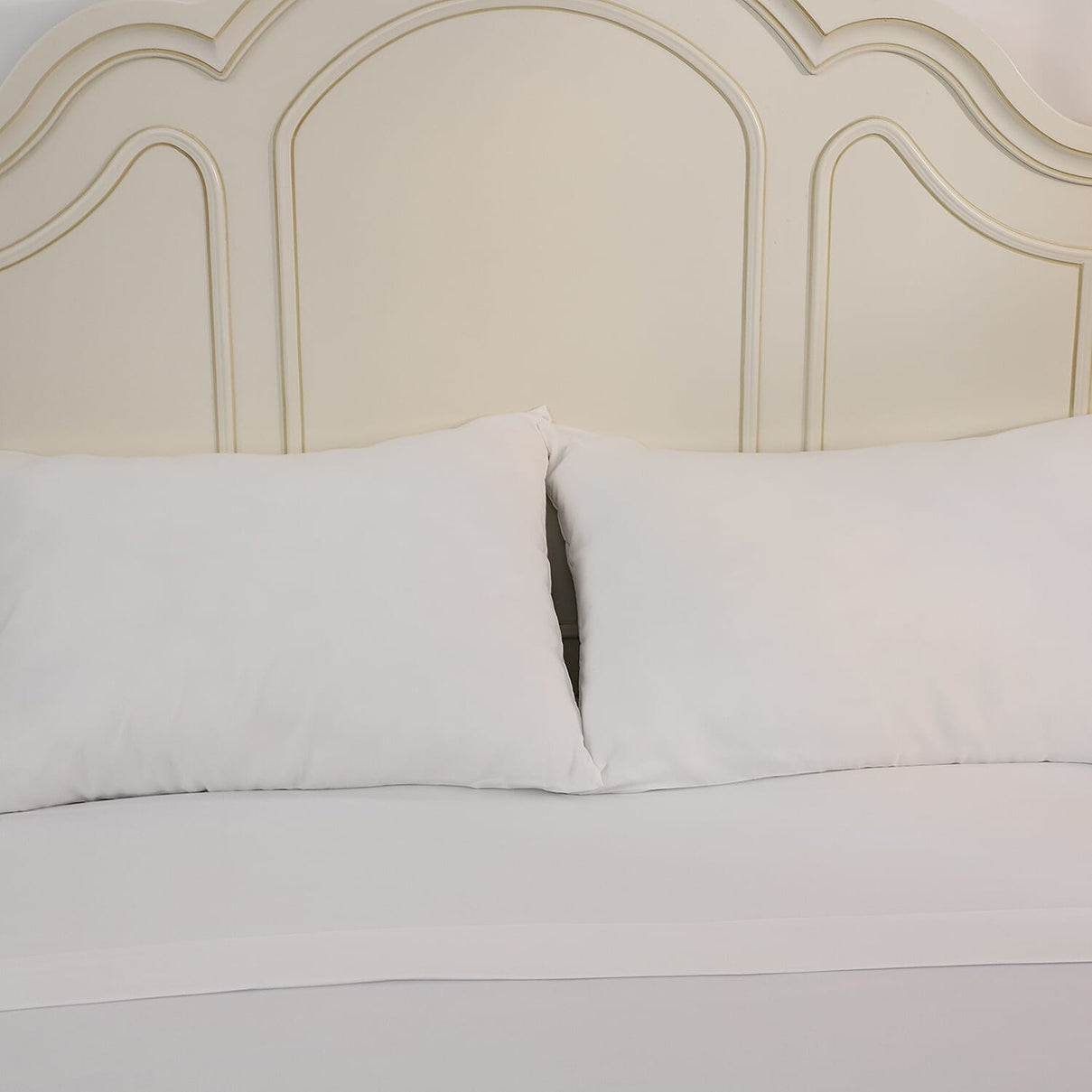 4 Piece Set - Solid Microfibre 1 Flat Sheet, 1 Fitted Sheet and 2 Pillowcase in Snow White 3721780 4