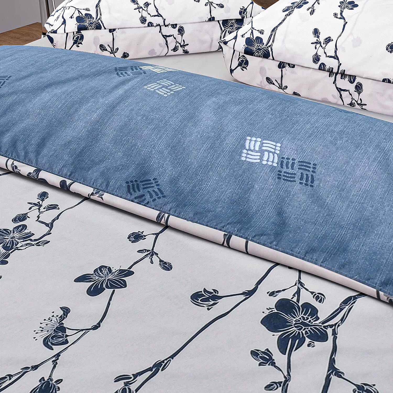 Set of 3 Floral Printed Duvet Cover and Pillow Case 7672045 4
