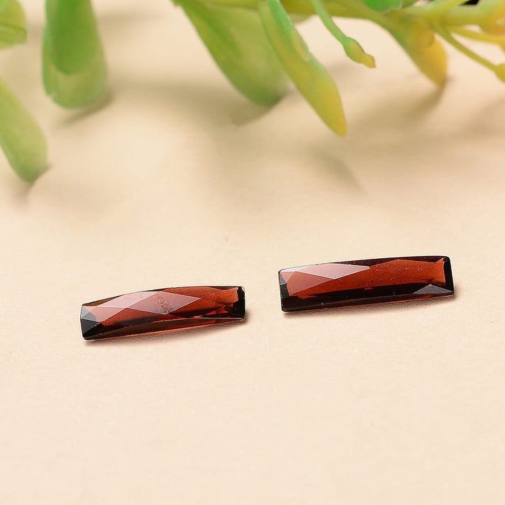 Set Of 2 Mozambique Garnet Baguette 12X3 mm Gemstone, 2.69 Ct 8511653 2