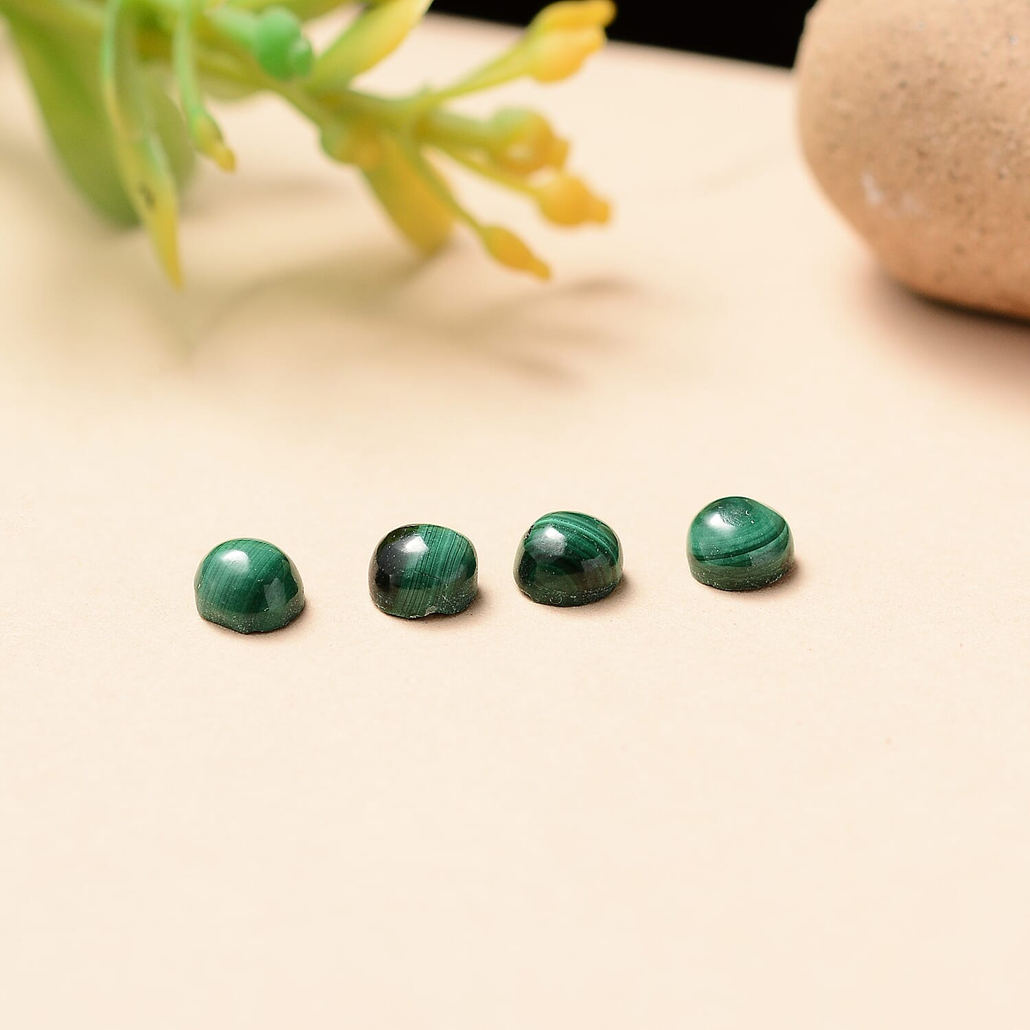 Set Of 4 Malachite Round 4.25 mm Gemstone, 1.60 Ct 8511608 2