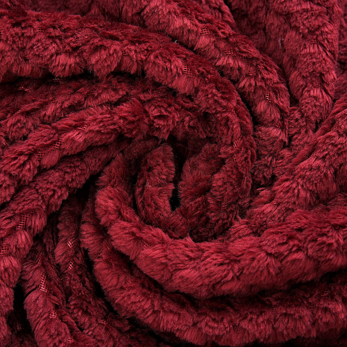 Set of 2 - Plush Jacquared Blanket with Cushion - Maroon 7013370 6