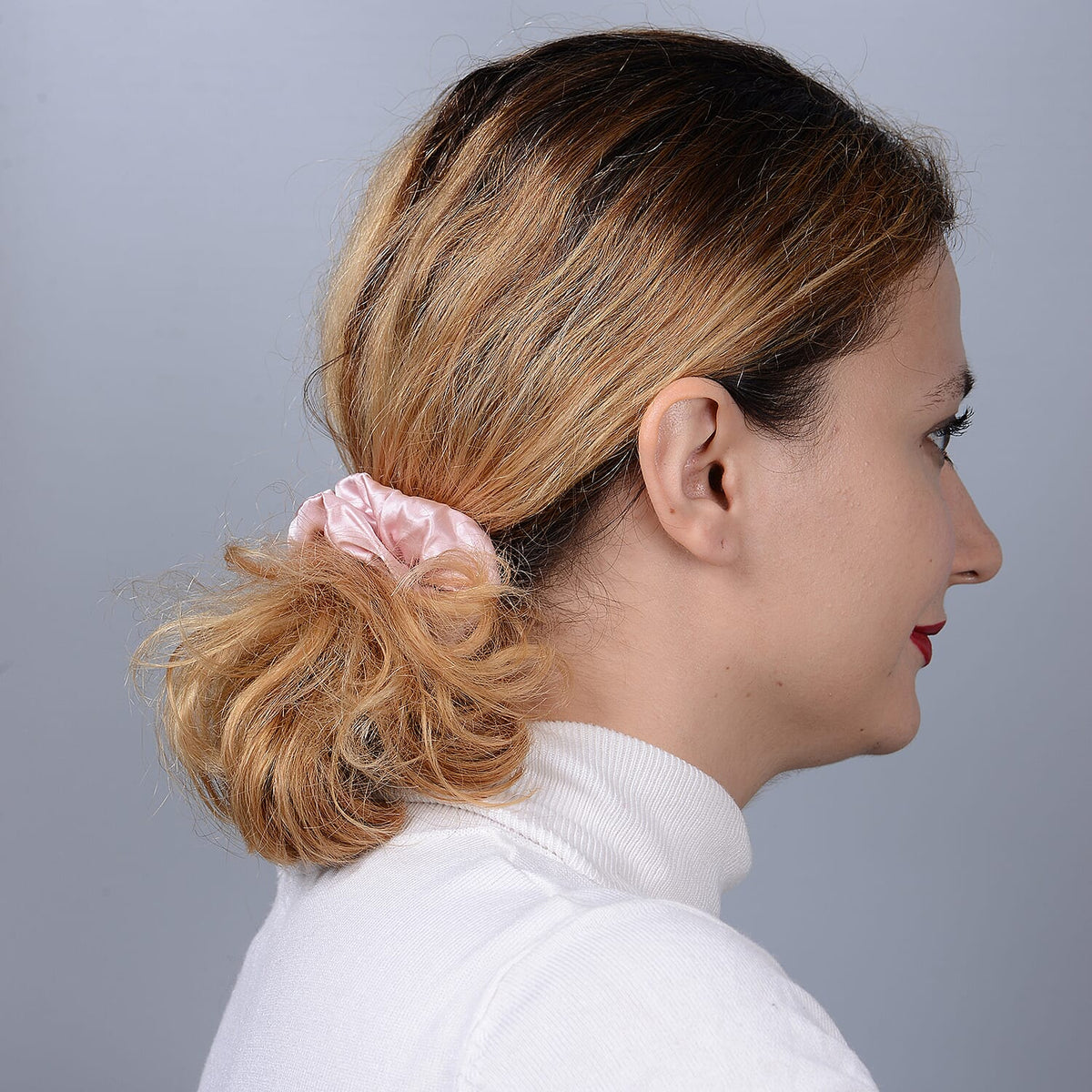 Set of 4- 100% Mulberry Silk Scrunchies 3804567 2