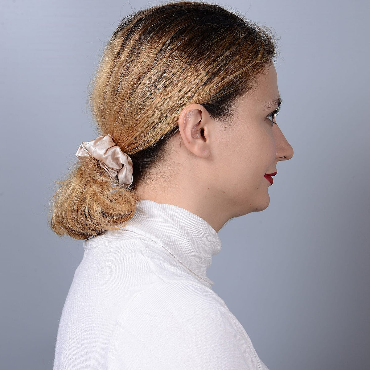 Set of 4- 100% Mulberry Silk Scrunchies 3804567 4