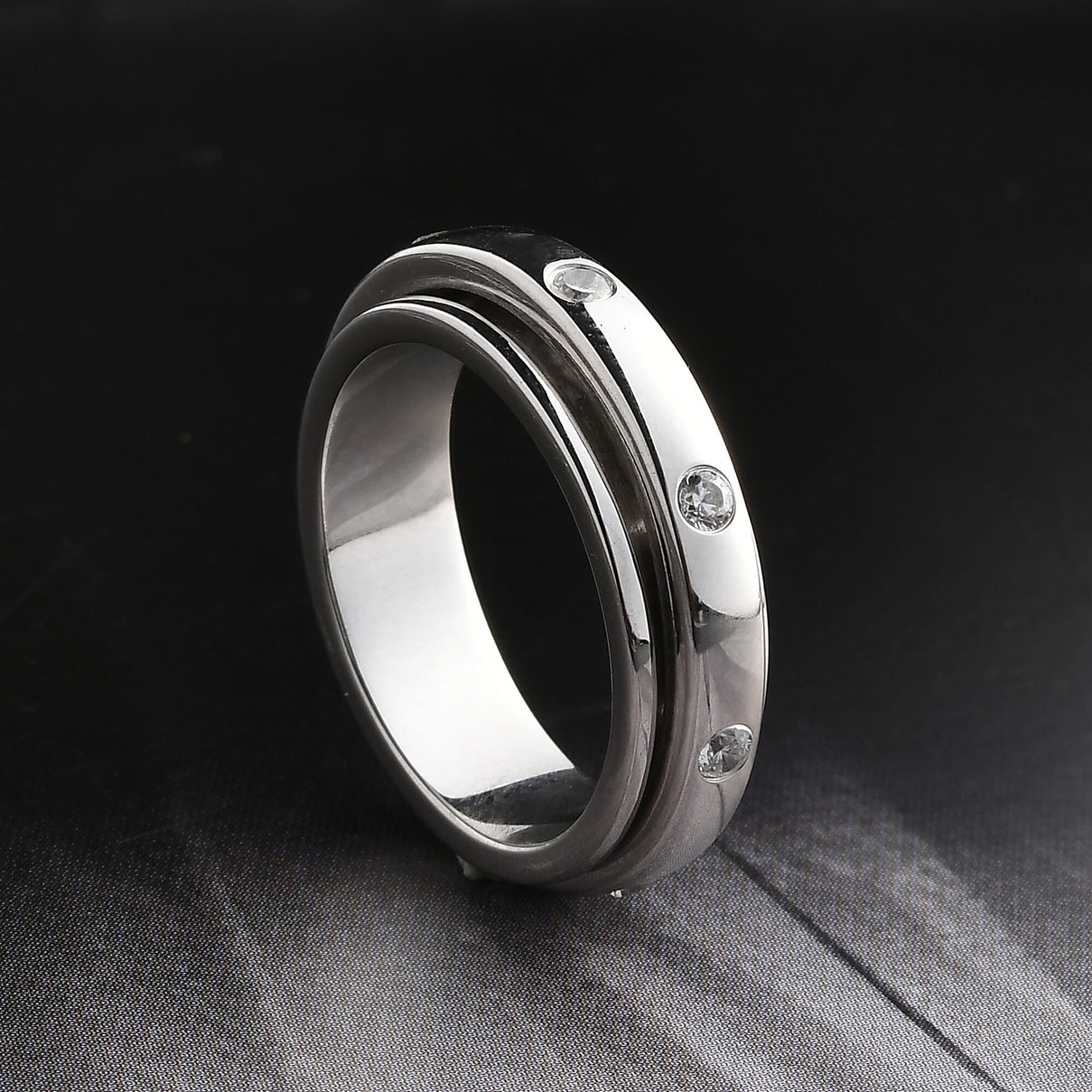 Simulated Diamond Spinner Ring in Platinum Plated Sterling Silver 7523421 3