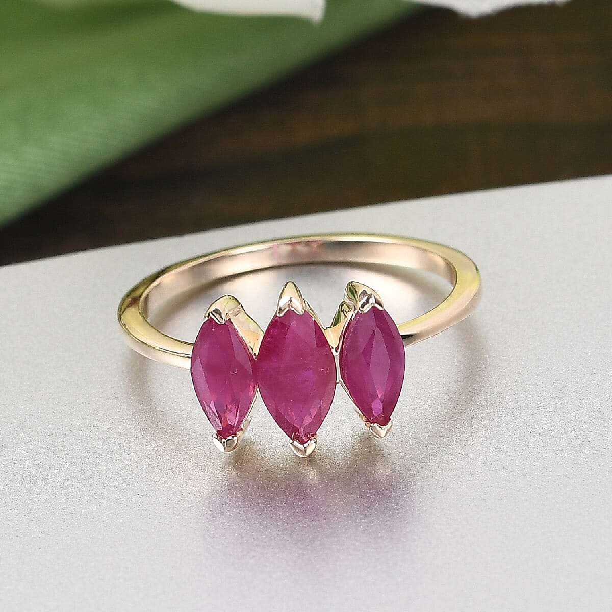 (Size K) 9K Yellow Gold Ruby 3 Stone Ring 1.280 Ct. 3852300 4