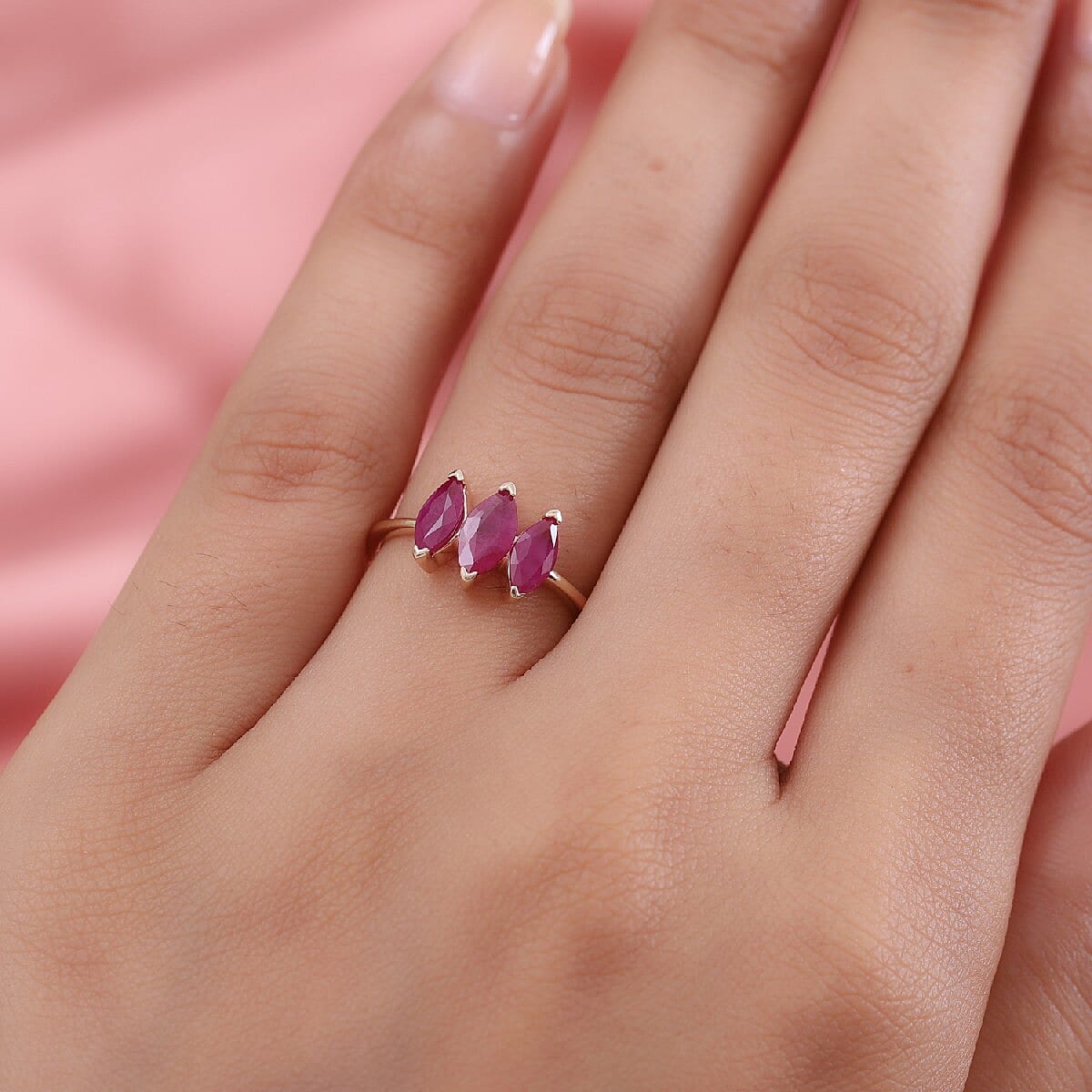 (Size K) 9K Yellow Gold Ruby 3 Stone Ring 1.280 Ct. 3852300 6