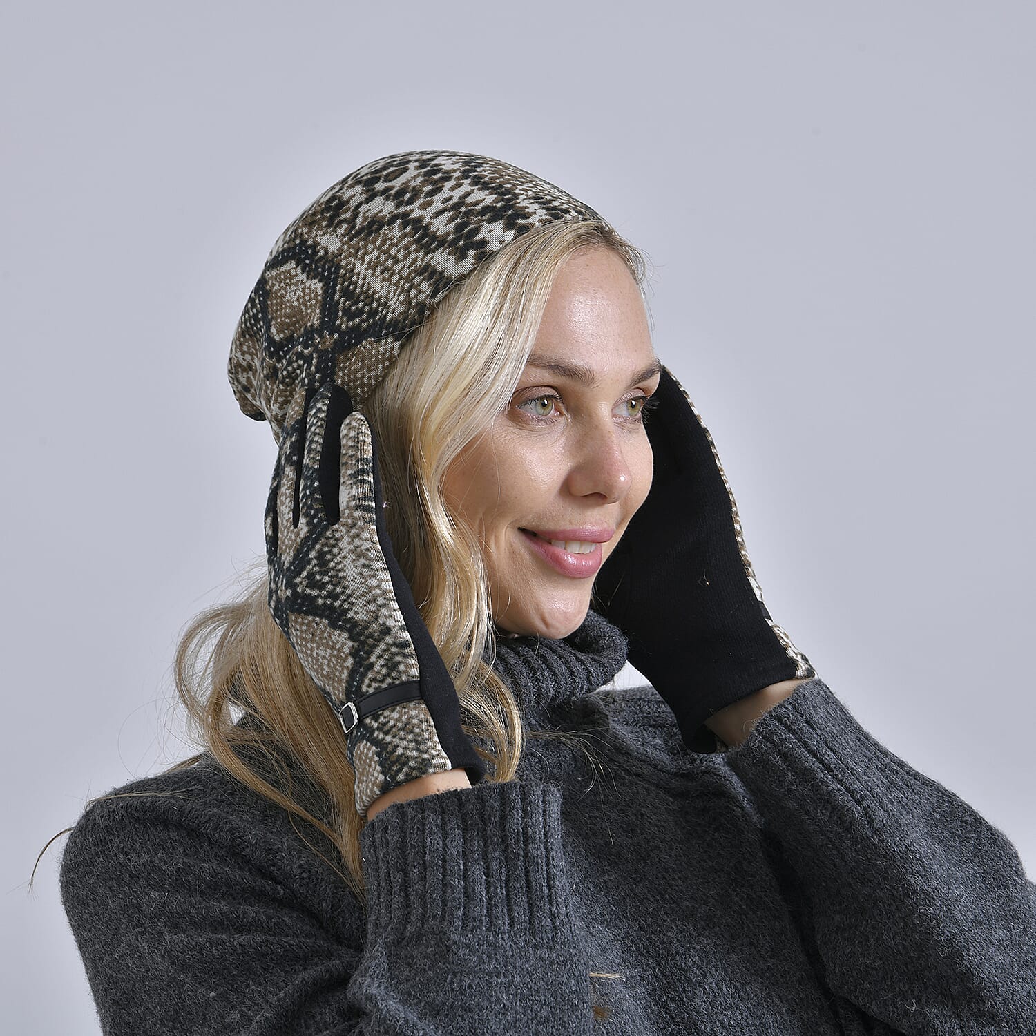 SnakeSkin Pattern Winter Gloves and Beanie Set 7850639 3