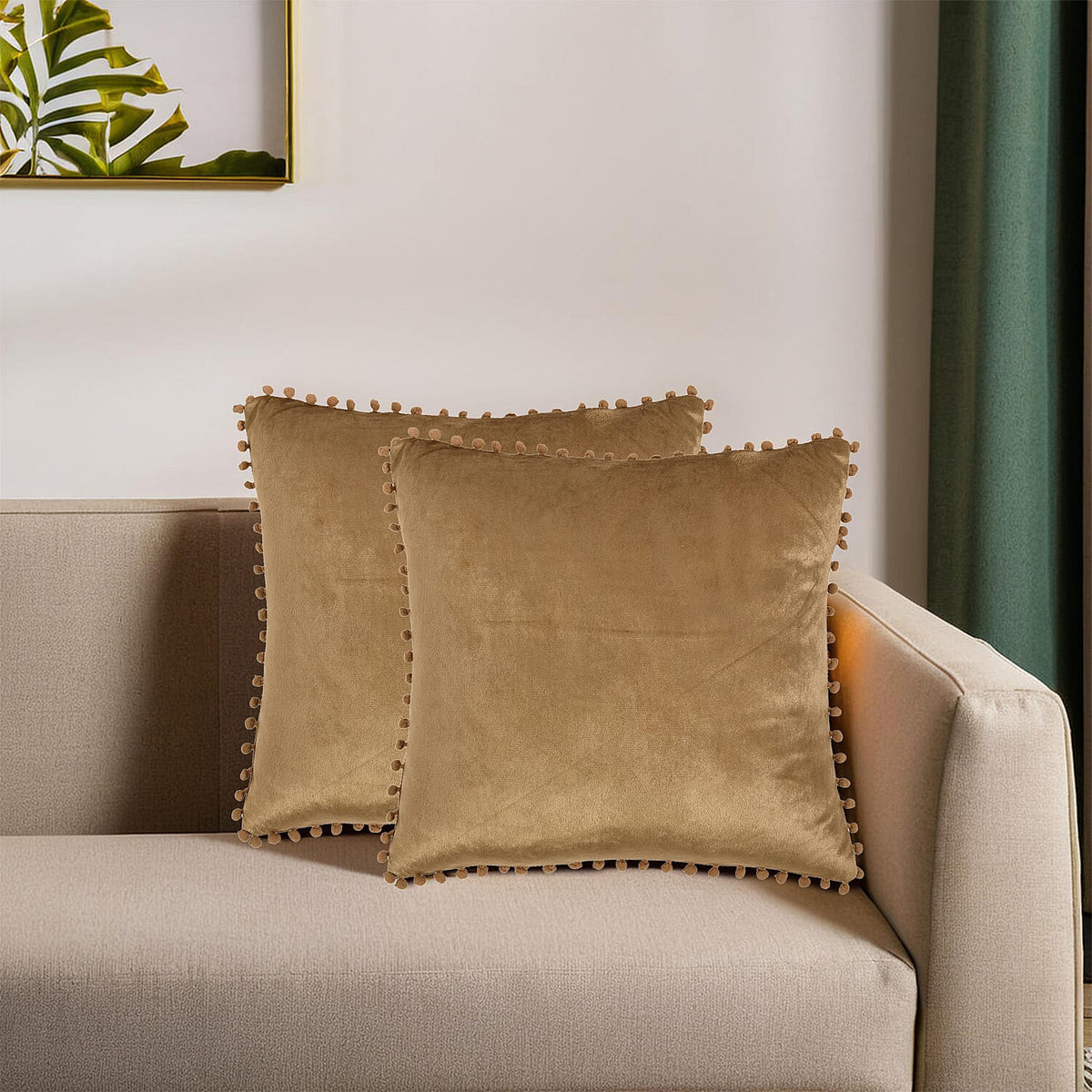 Set of 2 Solid Velvet Cushion Covers with Pom Poms 7848089 1