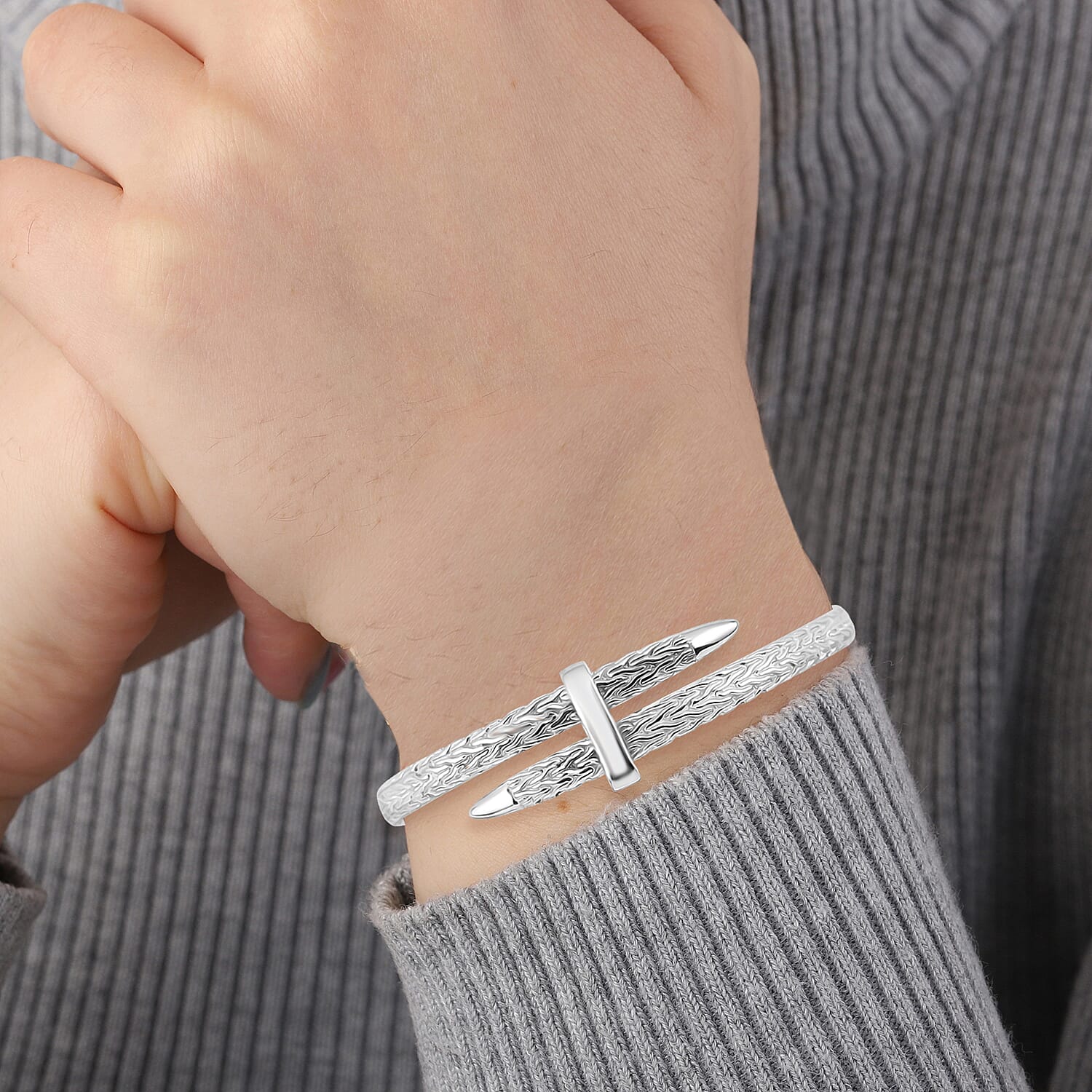 Royal Bali Collection Handmade Sterling Silver Yudapati Bangle (Size- 7.5) 8055818 2