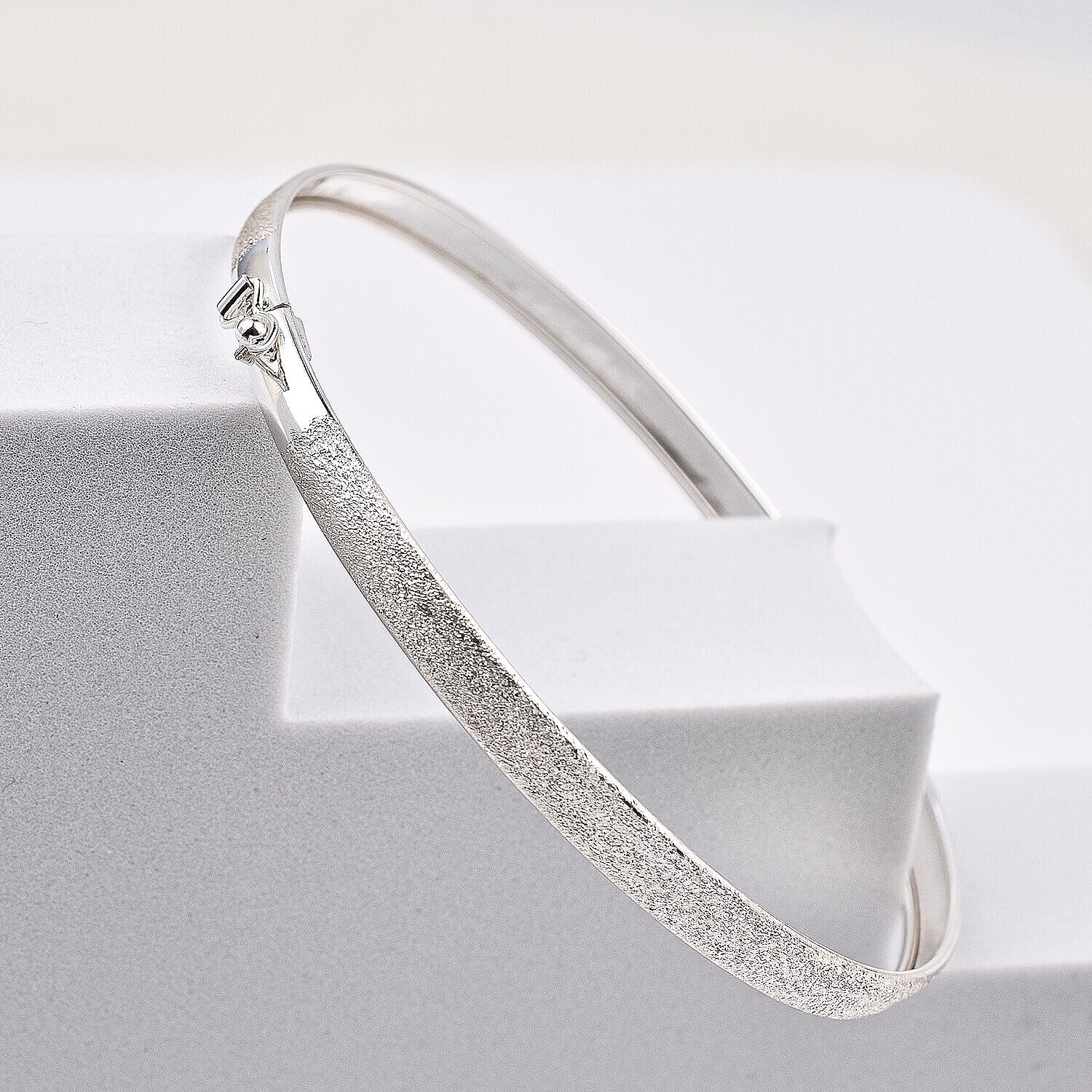 NY Close Out Deal- Sterling Silver Bangle (Size 7.5) 7489092 1
