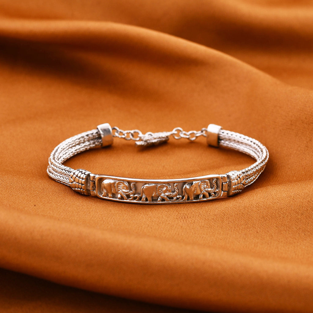 Sterling Silver Bracelet (Size - 7.5) with T - Bar Clasp, Silver Wt. 15.55 Gms.