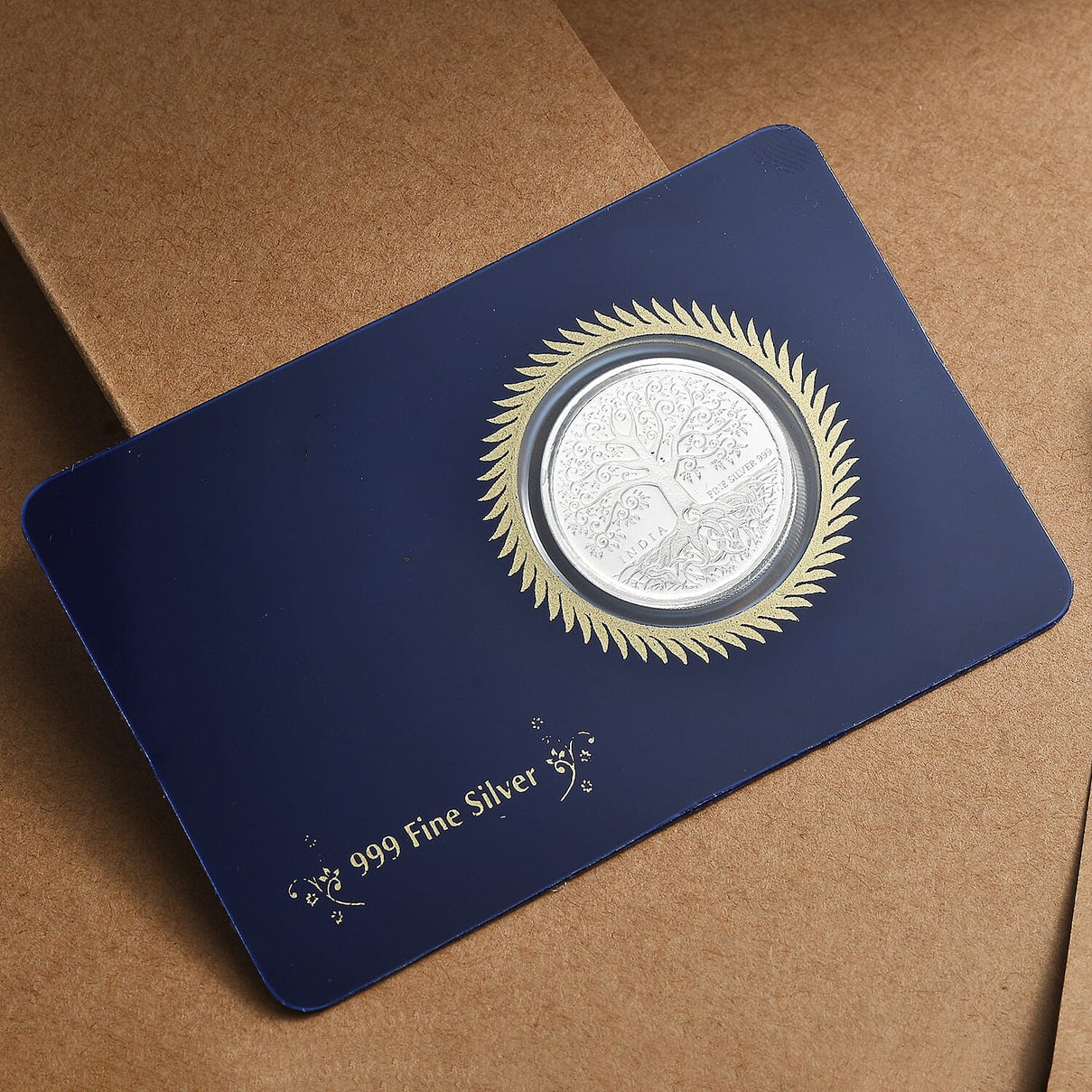FINE 999.0 Silver  Collectors Edition Coin, Silver Wt.5.00 Gms. 8084022 3