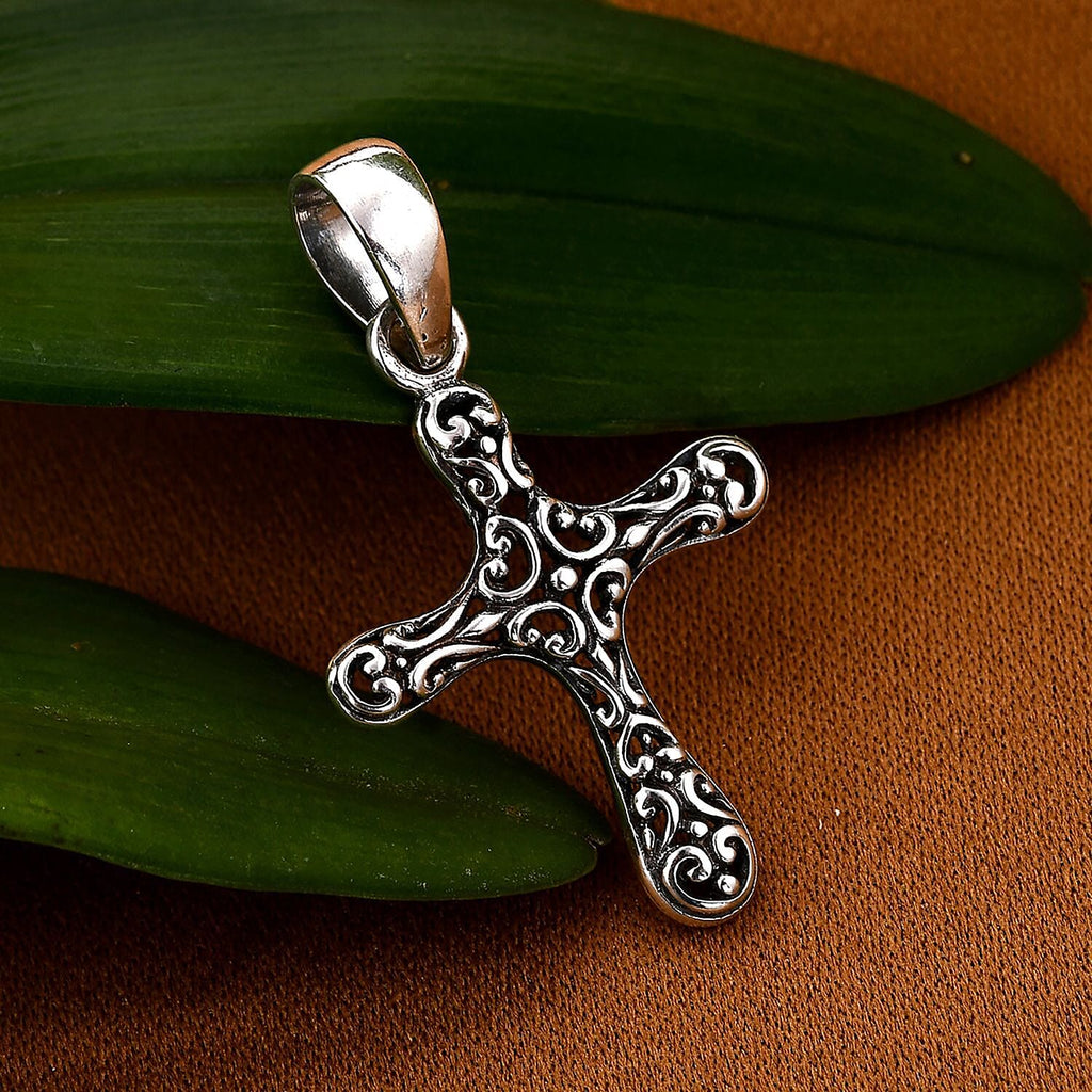 Royal Bali Collection - Sterling Silver Cross Pendant