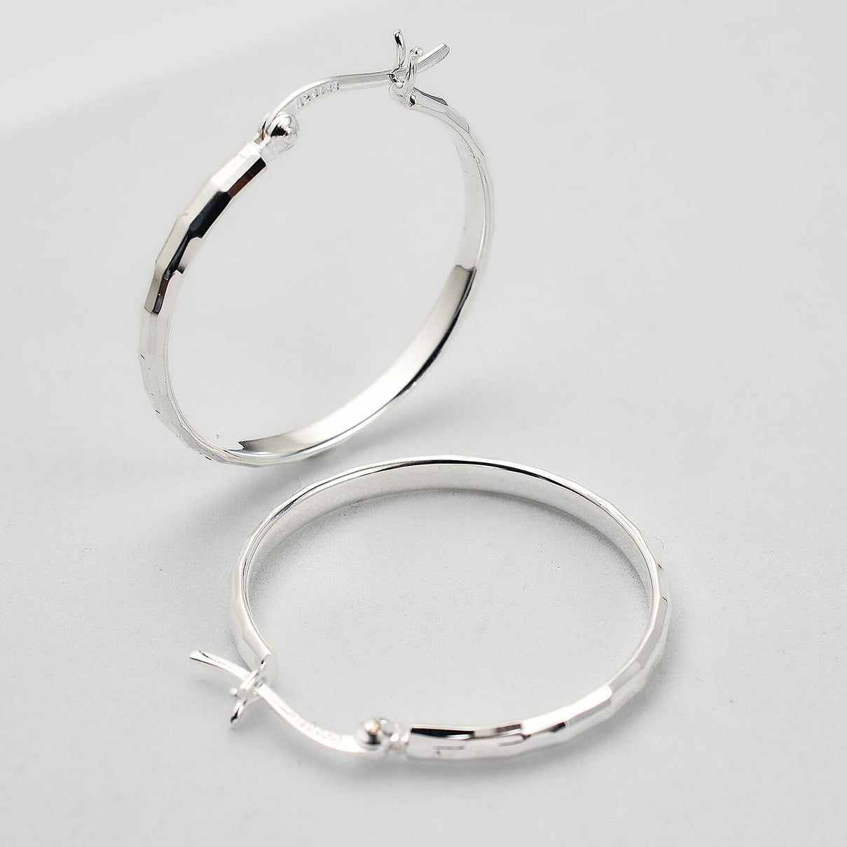 Rachel Galley - Sterling Silver Diamond Cut Hoop Earrings with Clasp 7688521 1