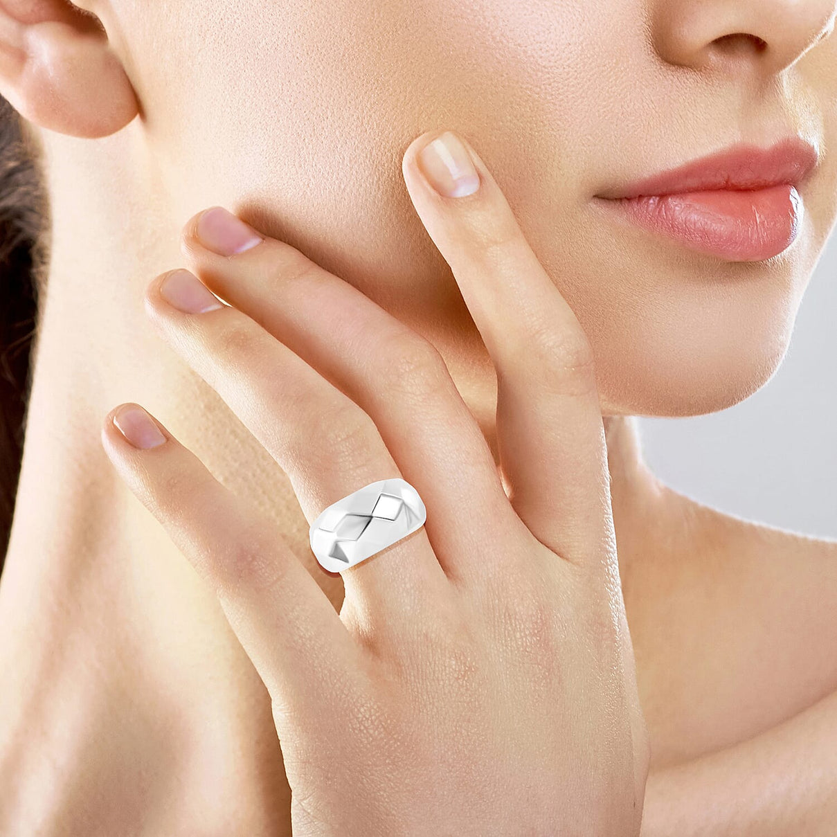 JCK Vegas Closeout - Sterling Silver Diamond Cut Band Ring 7803027 2