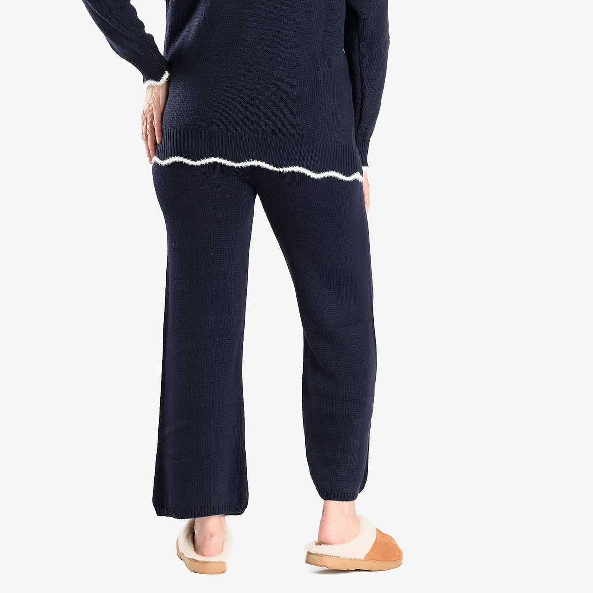 Straight-Fit Knitted Ladies Trousers V32602518 1