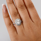 Super Find - Luxuriant Diamond 950 Platinum IGI Certified (VS-EF) Lab Grown Diamond Ring 2.09 Ct, Platinum Wt. 6.52 Gms.