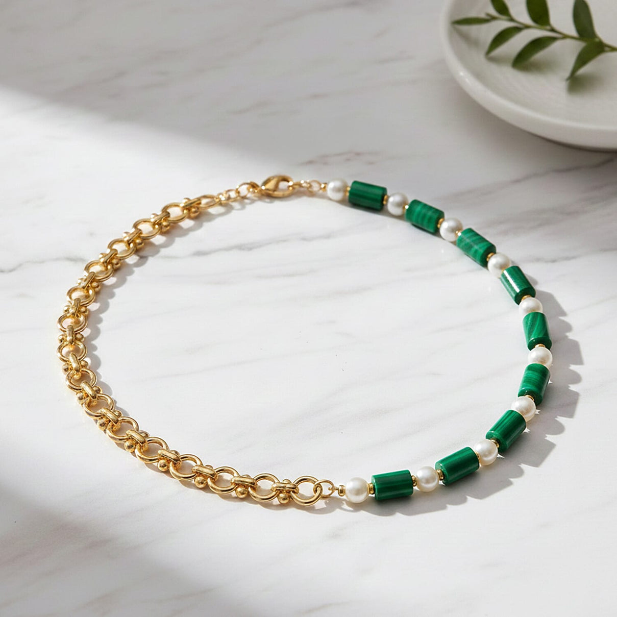 Malachite &amp; White Shell Pearl Beads Necklace (Size - 20) 140.00 Ct. V32515576 2