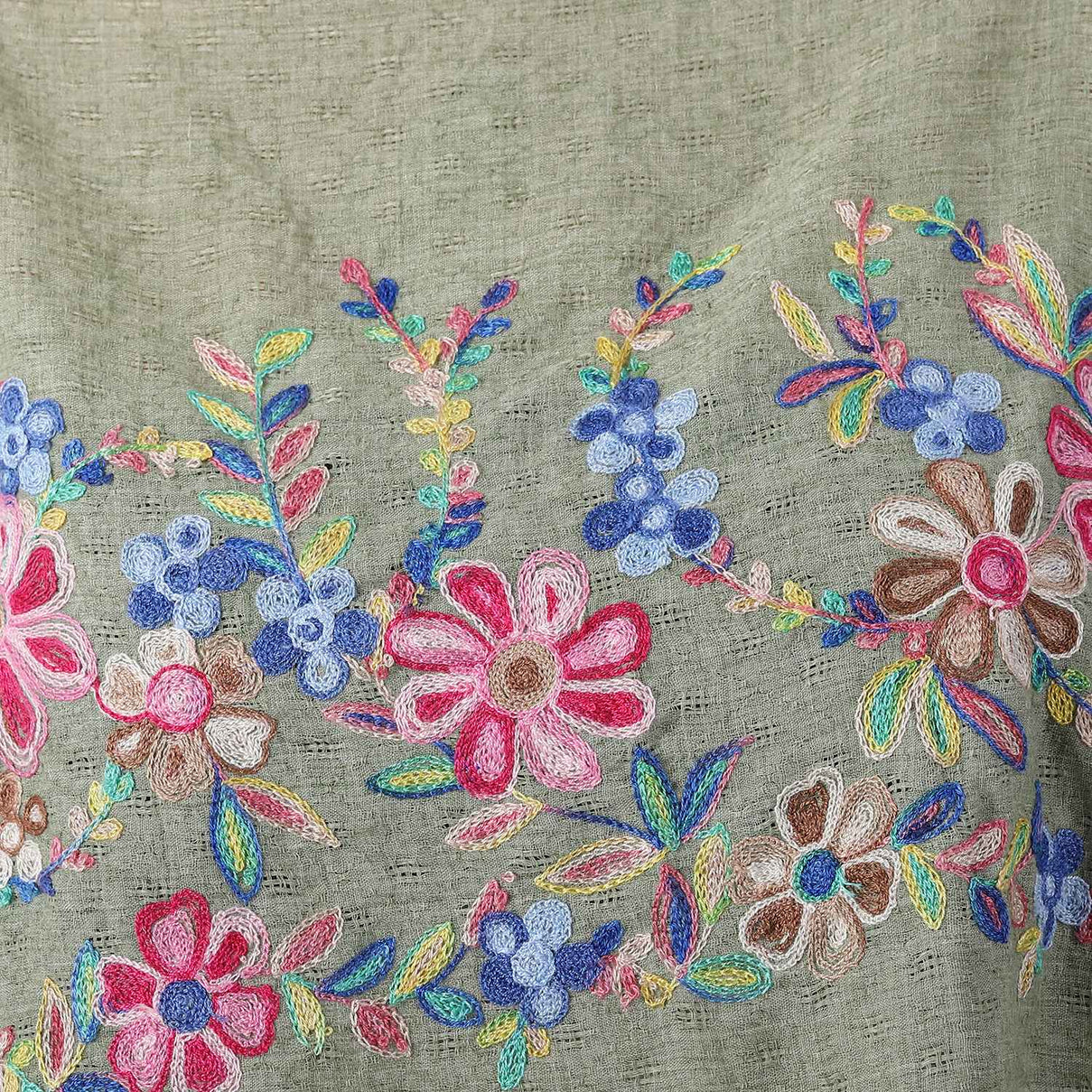 T-shirt with Embroidery - Green 6100802 3
