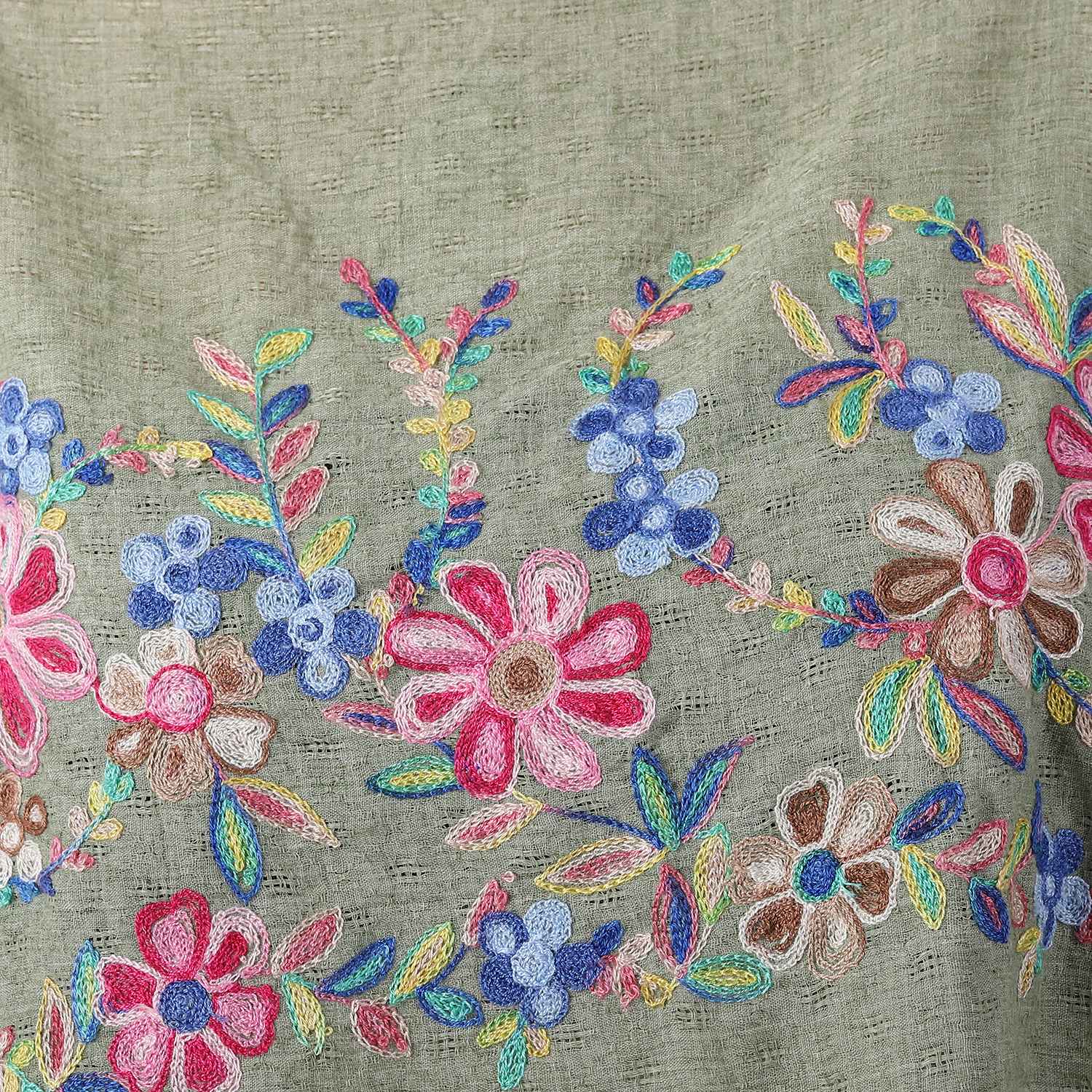 T-shirt with Embroidery - Green 6100802 3
