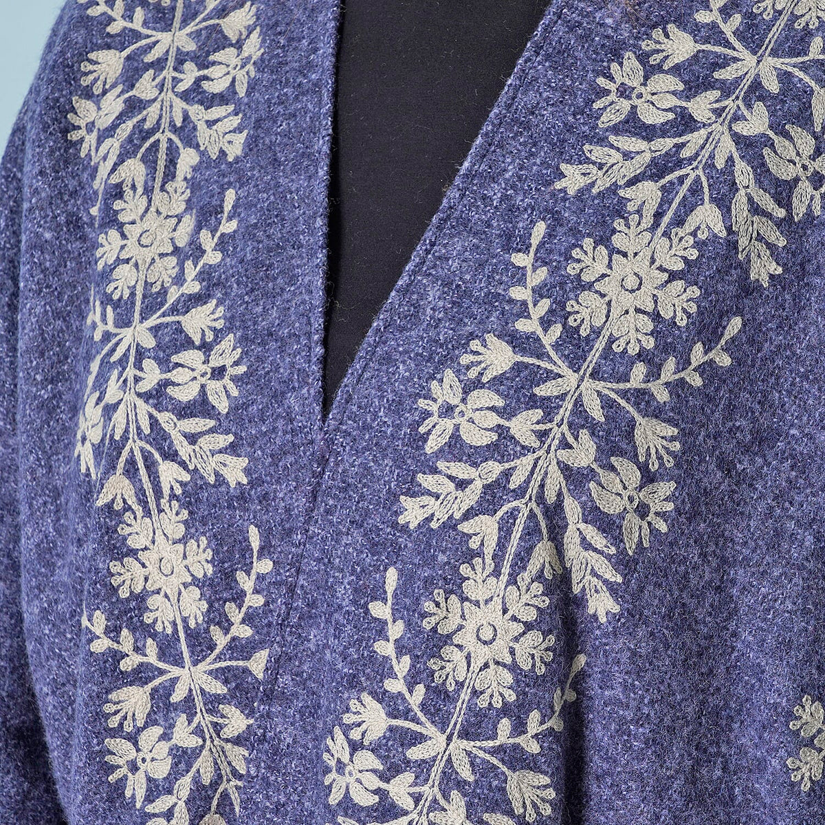 TAMSY Floral Embroidery Long Sleeves Kimono - Navy and Light Grey 6717022 4
