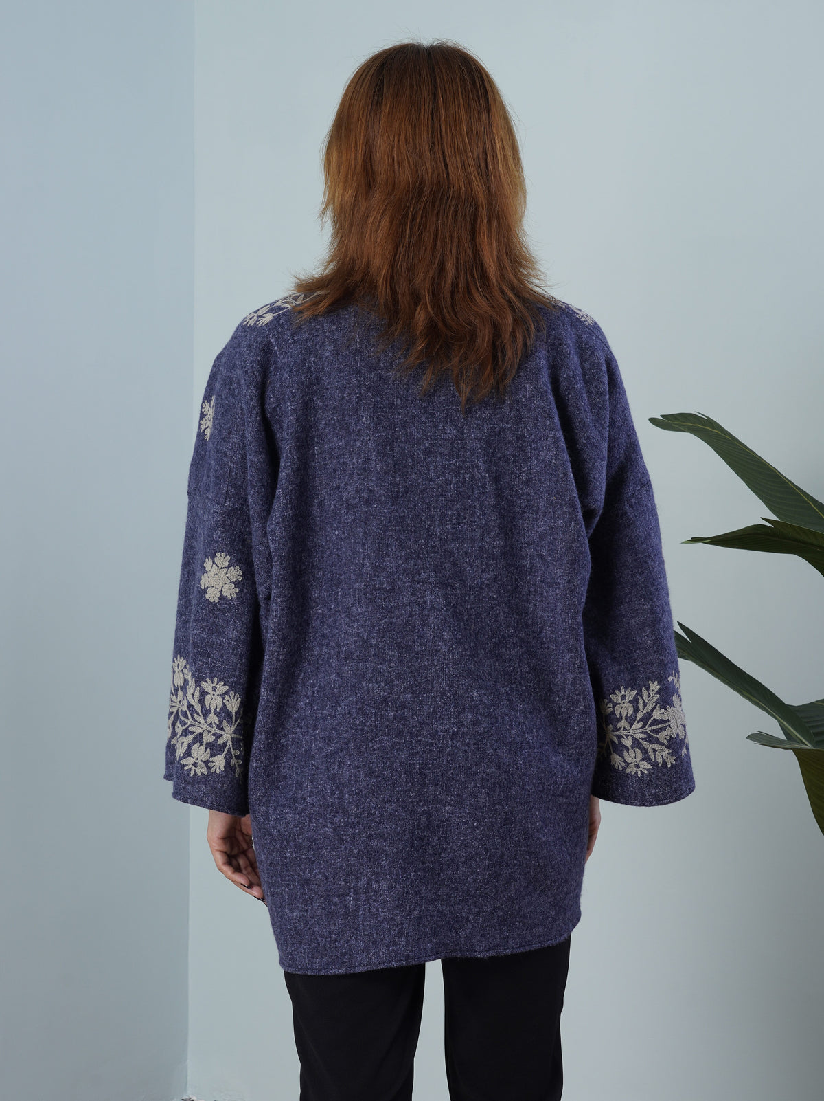 TAMSY Floral Embroidery Long Sleeves Kimono - Navy and Light Grey 6717022 5