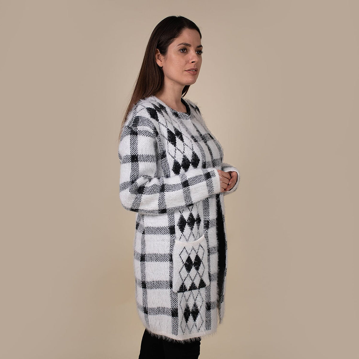 TAMSY Plaid Pattern Women's Sweater - Black and White 7177069 3