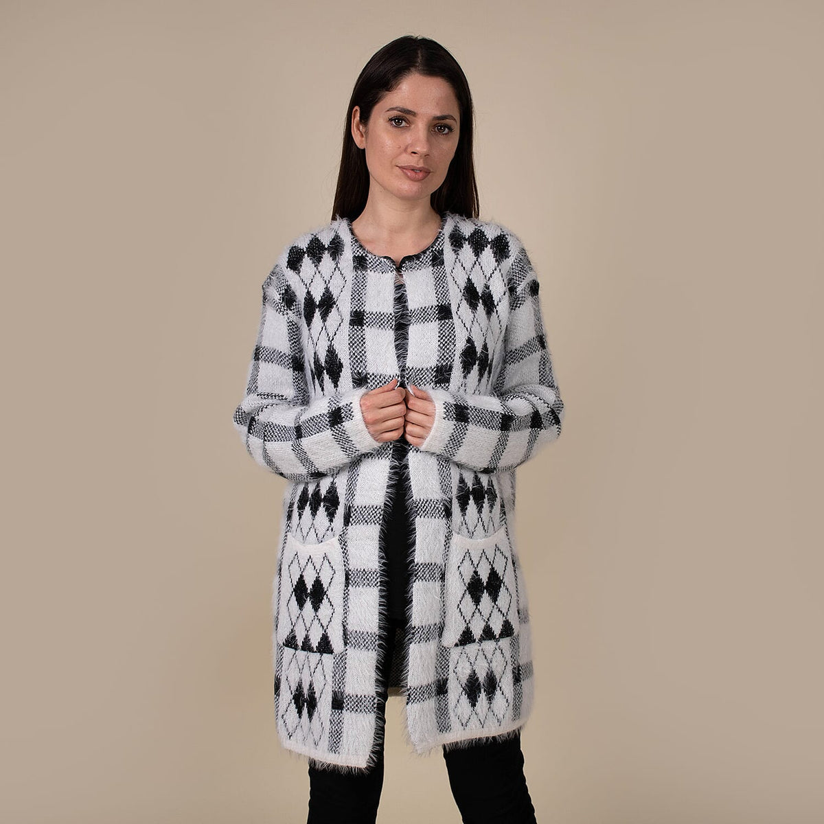 TAMSY Plaid Pattern Women's Sweater - Black and White 7177069 5