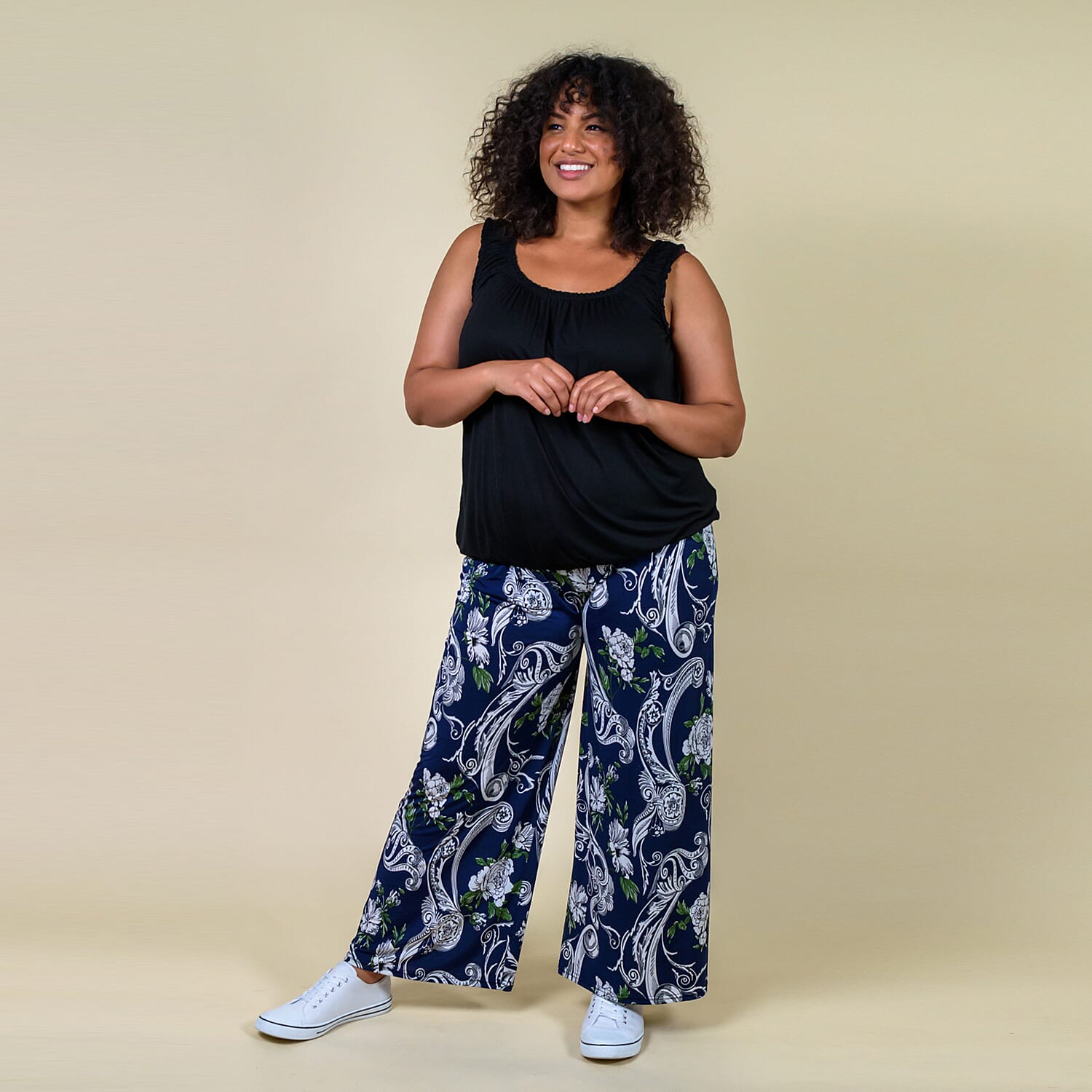 TAMSY Wide Leg Floral Printed Trousers - Navy 6348148 0