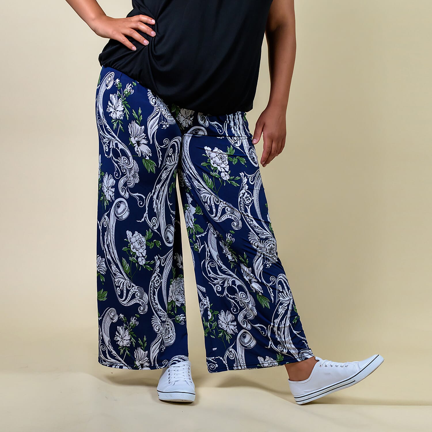 TAMSY Wide Leg Floral Printed Trousers - Navy 6348148 2