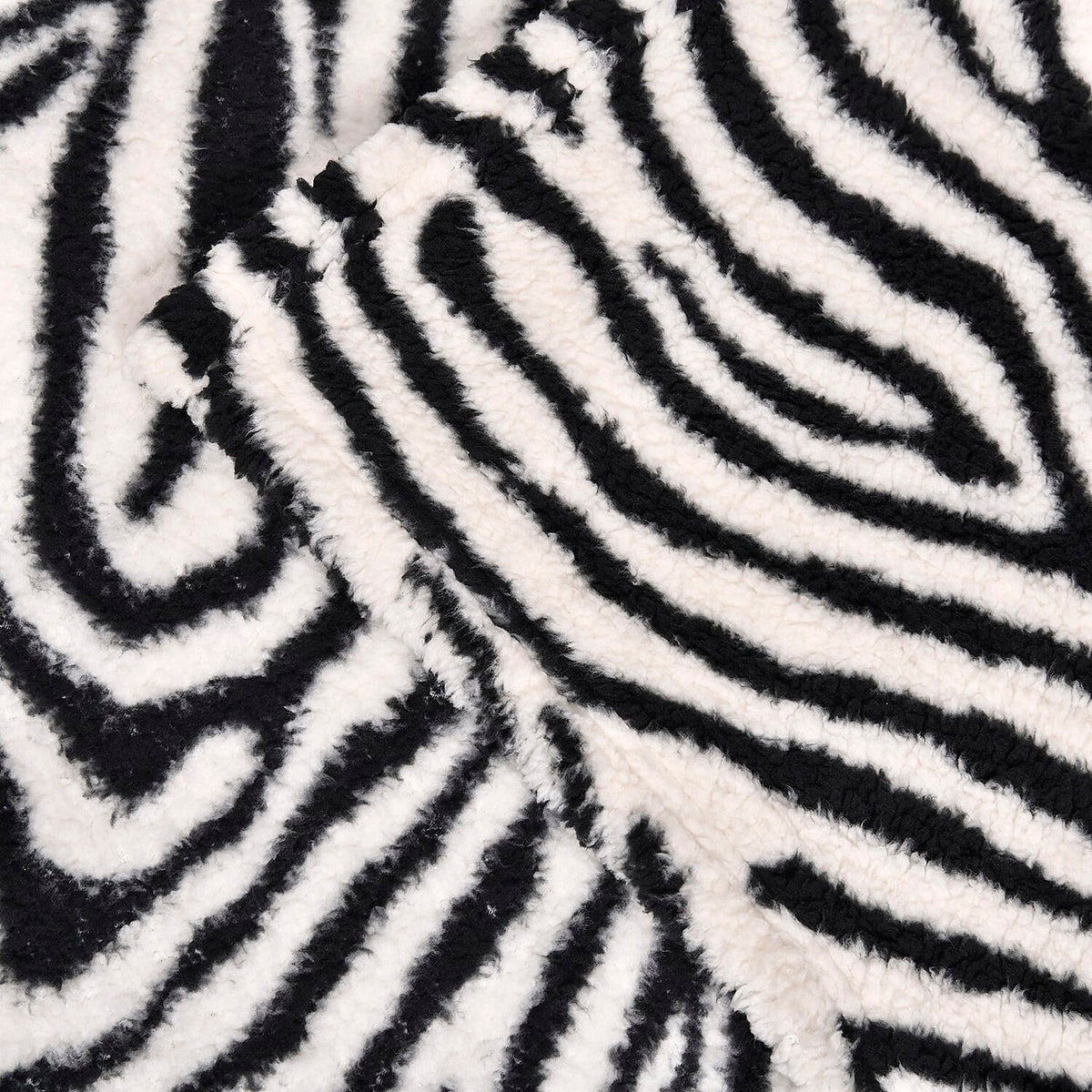 Abstract Pattern Ultra Soft Blanket 7607237 4