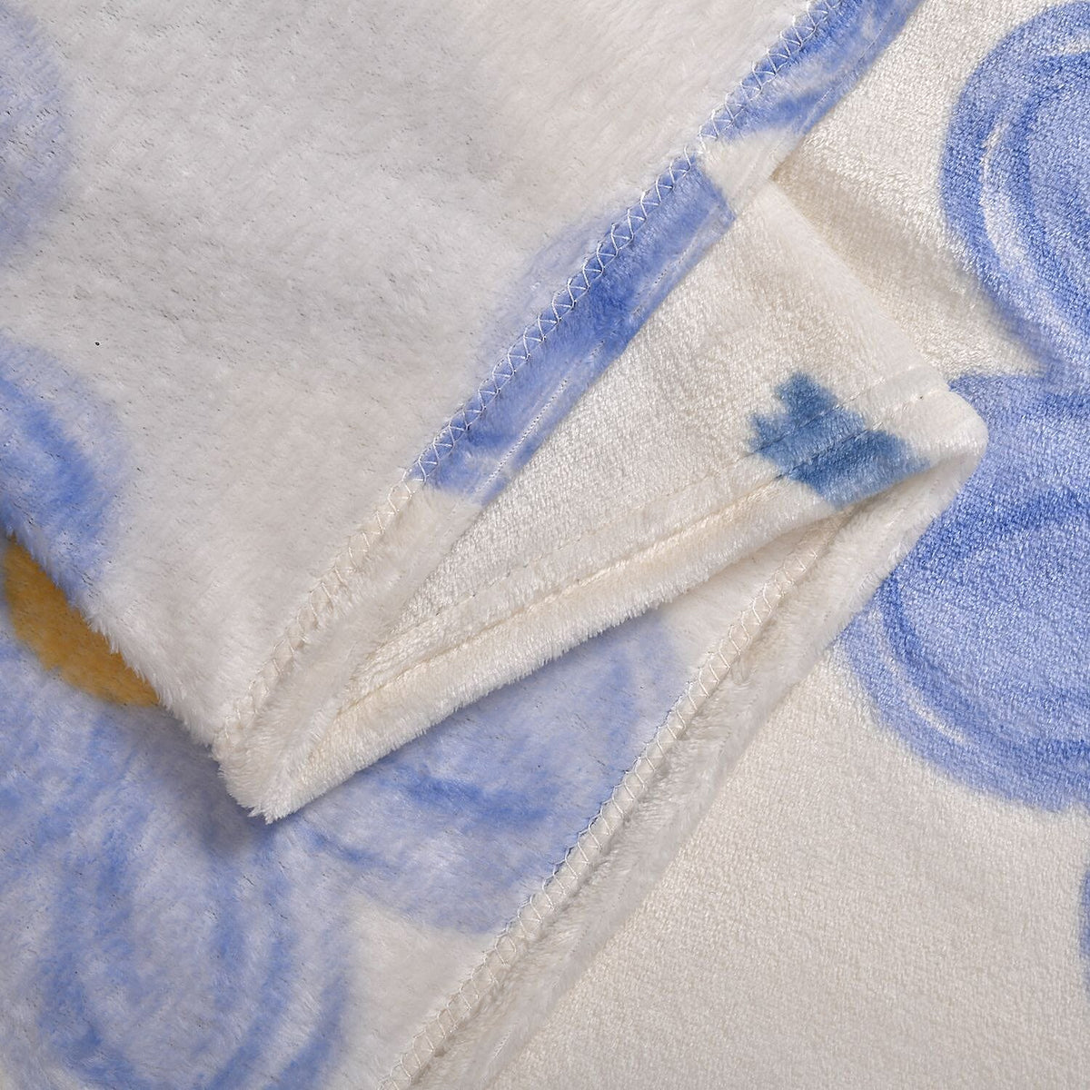 Floral Print Super Soft Fleece Blanket (200x150 cm) - Light Cream and Blue 7276515 3