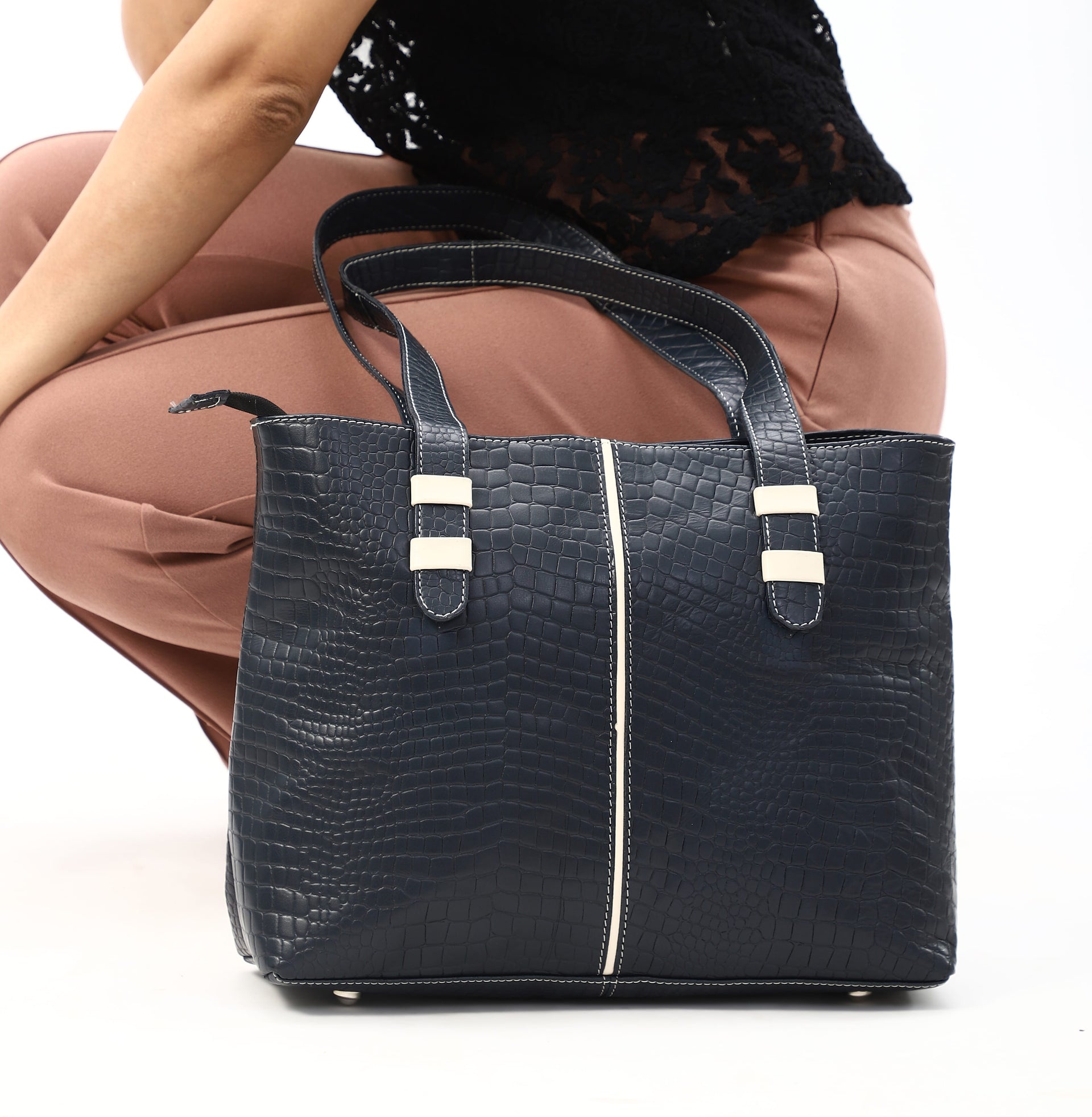 Crocodile Pattern Embossed Tote Bag 7562156 1
