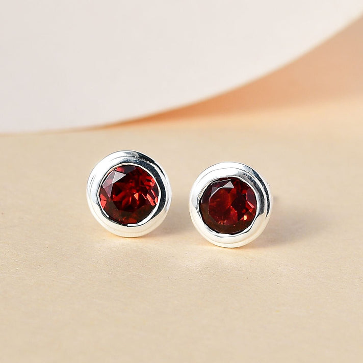 Red Garnet Solitaire Stud Earrings in Sterling Silver 1.70 Ct 7577566 2