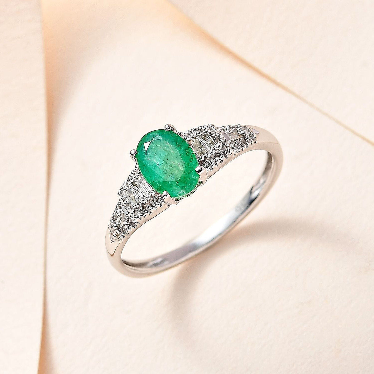 Emerald and Diamond Cluter Ring in 9K White Gold 7634040 1