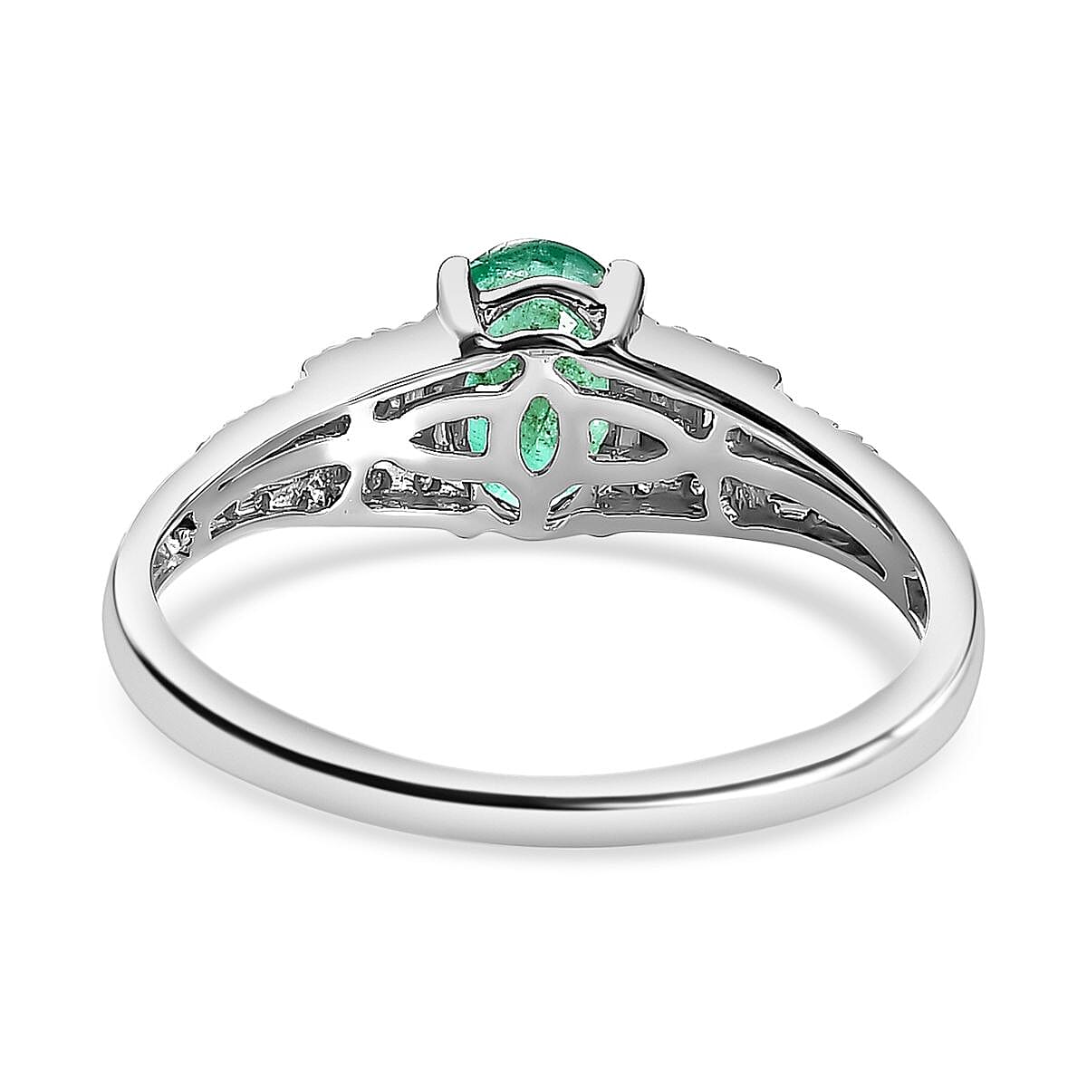 Emerald and Diamond Cluter Ring in 9K White Gold 7634040 4