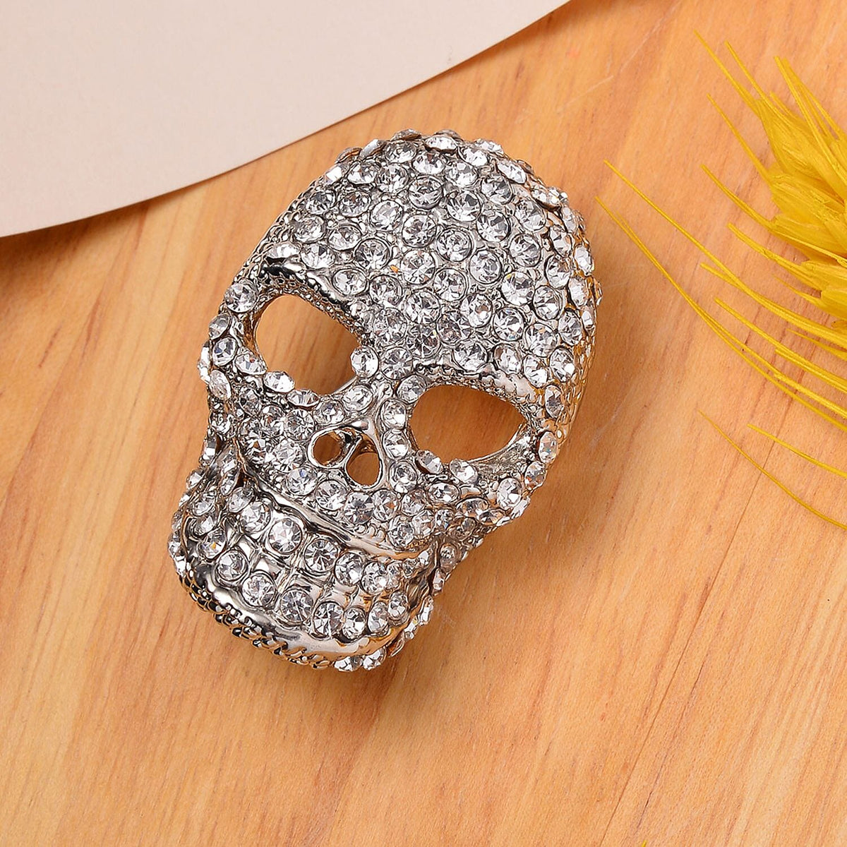 White Crystal Skull Brooch 7639500 2