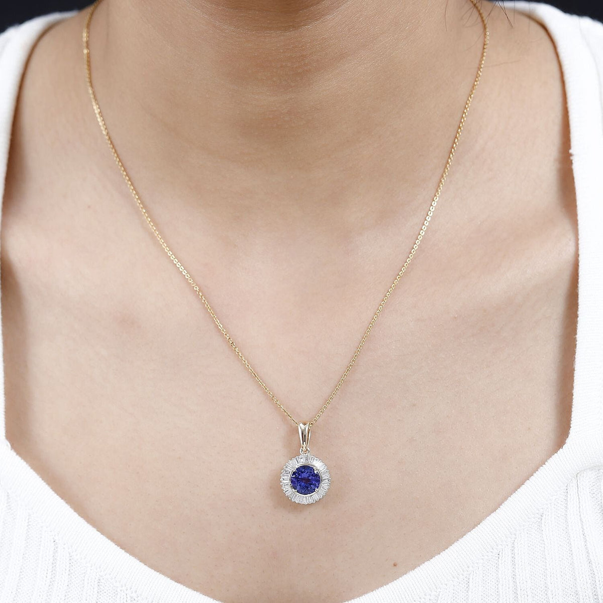14K Yellow Gold AAA Tanzanite &amp; Diamond Circle Halo Pendant 2.42 Ct 7660804 1