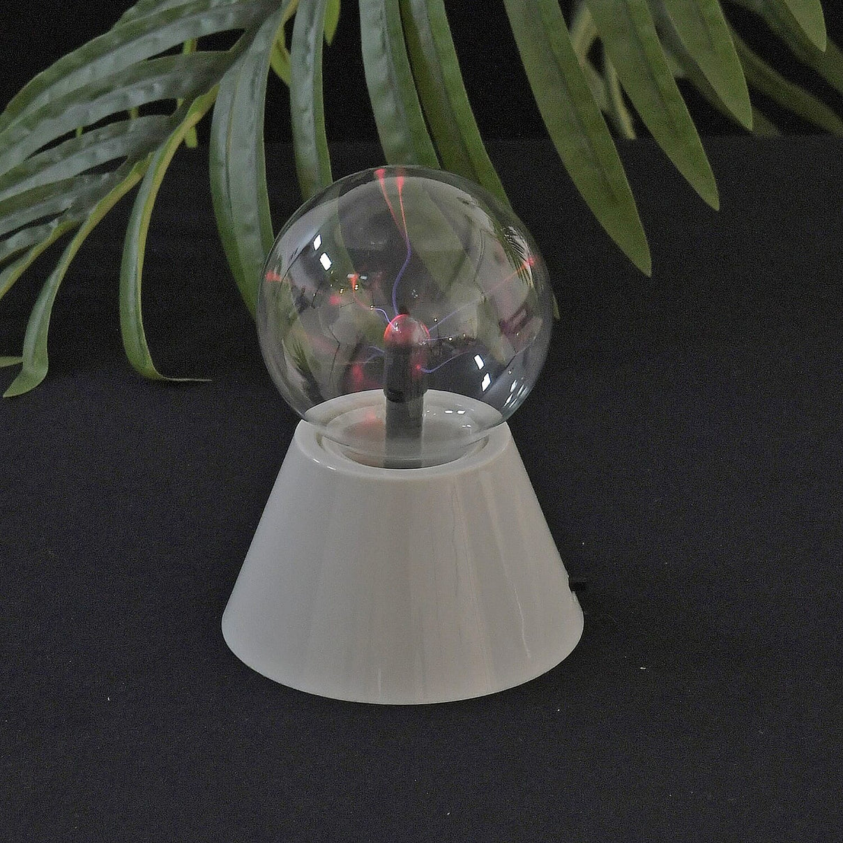 Magical Electrostatic Ball Table Lamp (Battery - 1.5Vx4 AAA) - White 7677474 11