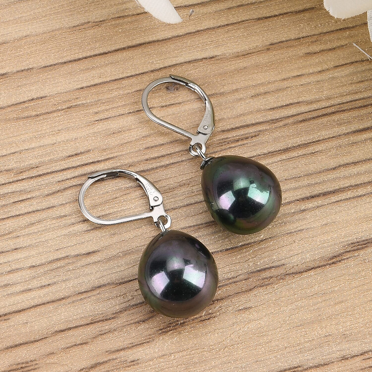 One Time Mega CloseOut - Tahitian Shell Pearl Drop Earring with Lever Back 8356375 2