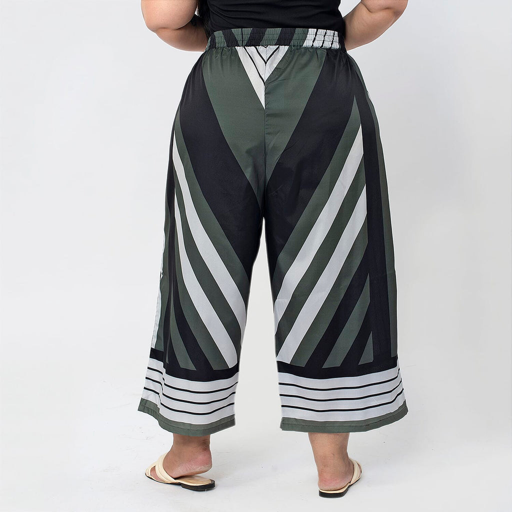 Printed Cropped Palazzo (Size L, Inside Leg Lenth 53 cm) - Chevron