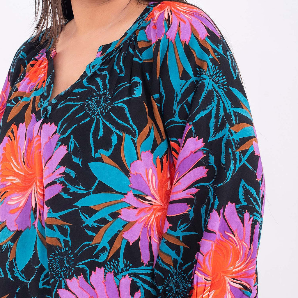 TAMSY Exclusive Floral Pattern Top (One Size, 8-18) - Black and Multi