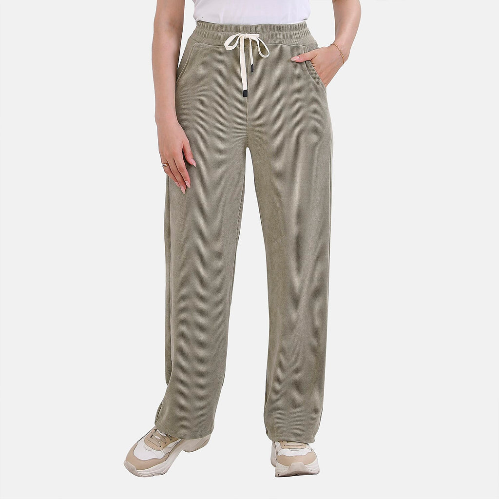 Tamsy Corduroy Trousers (Size 20 to 22) - Grass Green