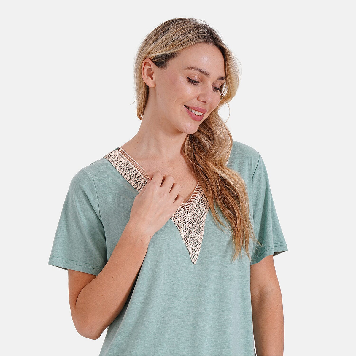Tamsy Women's V-Neck Elegant Lace Blouse V32530817 5