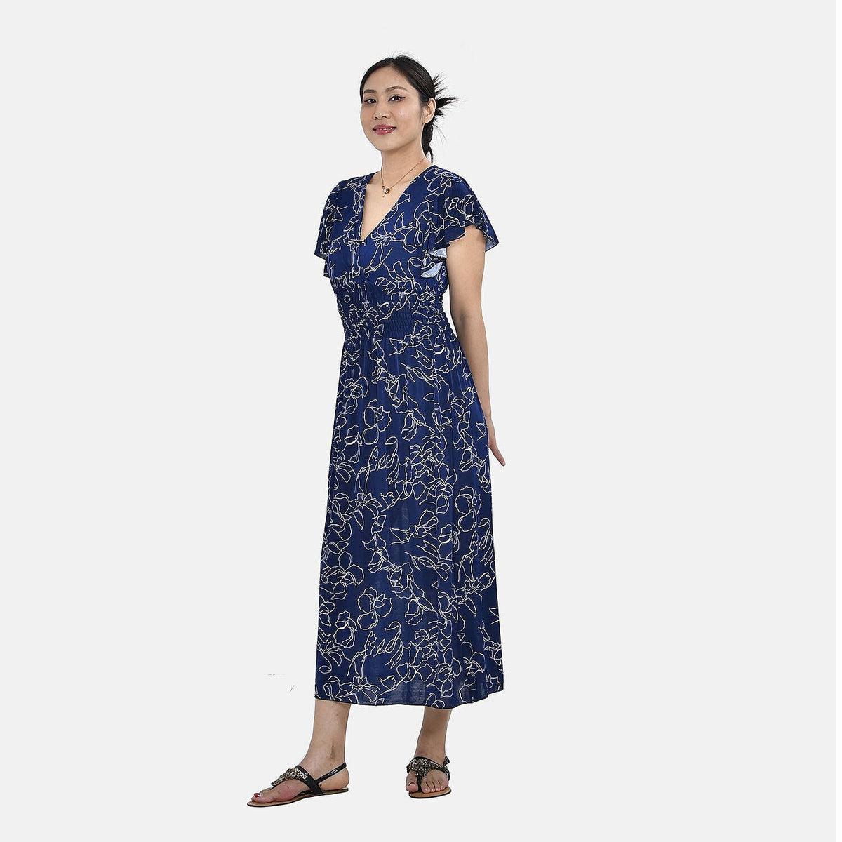 TAMSY Floral Pattern Flutter Sleeves Smocked Midi Dress  - Navy and White 7283585 2