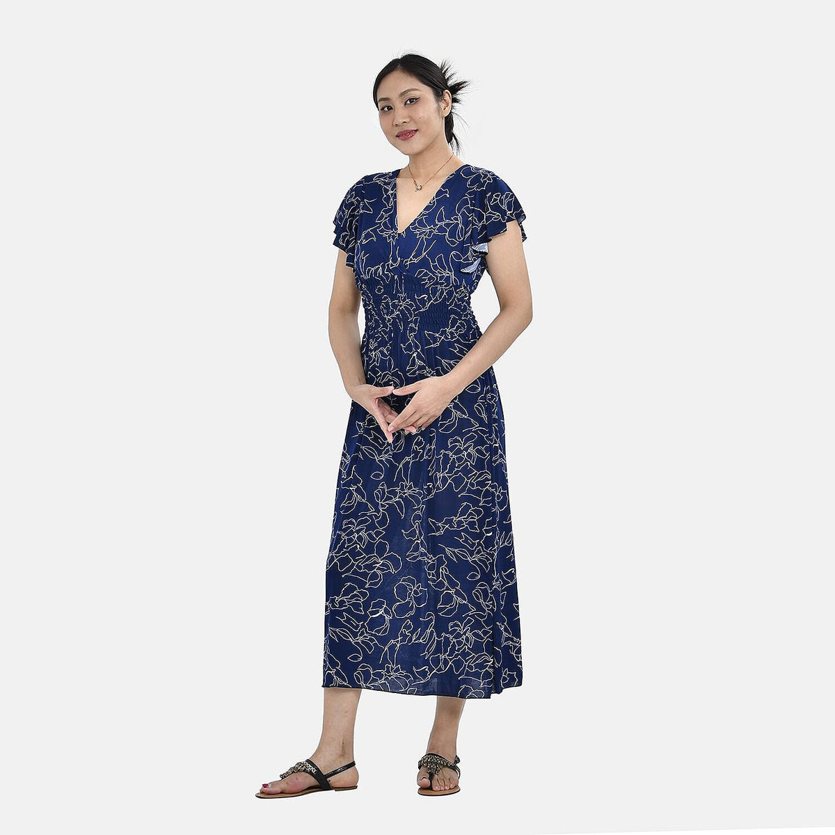 TAMSY Floral Pattern Flutter Sleeves Smocked Midi Dress  - Navy and White 7283585 3