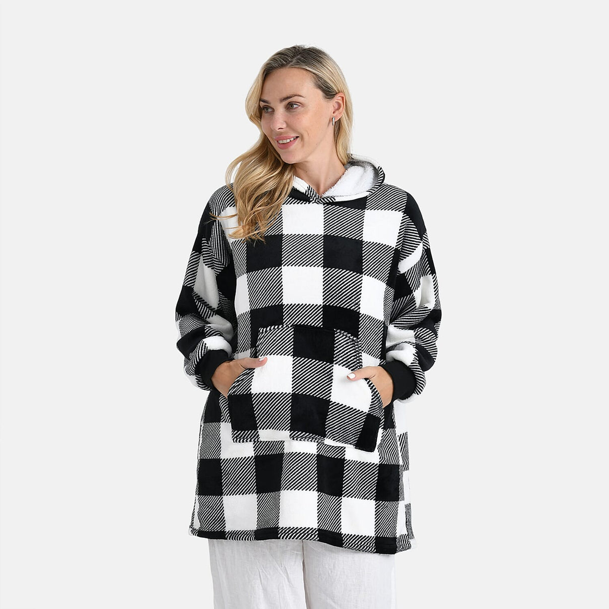Tamsy Super Soft Fleece Checkered Oversize Hoodie (One Size) - Black &amp; White 8234404 0