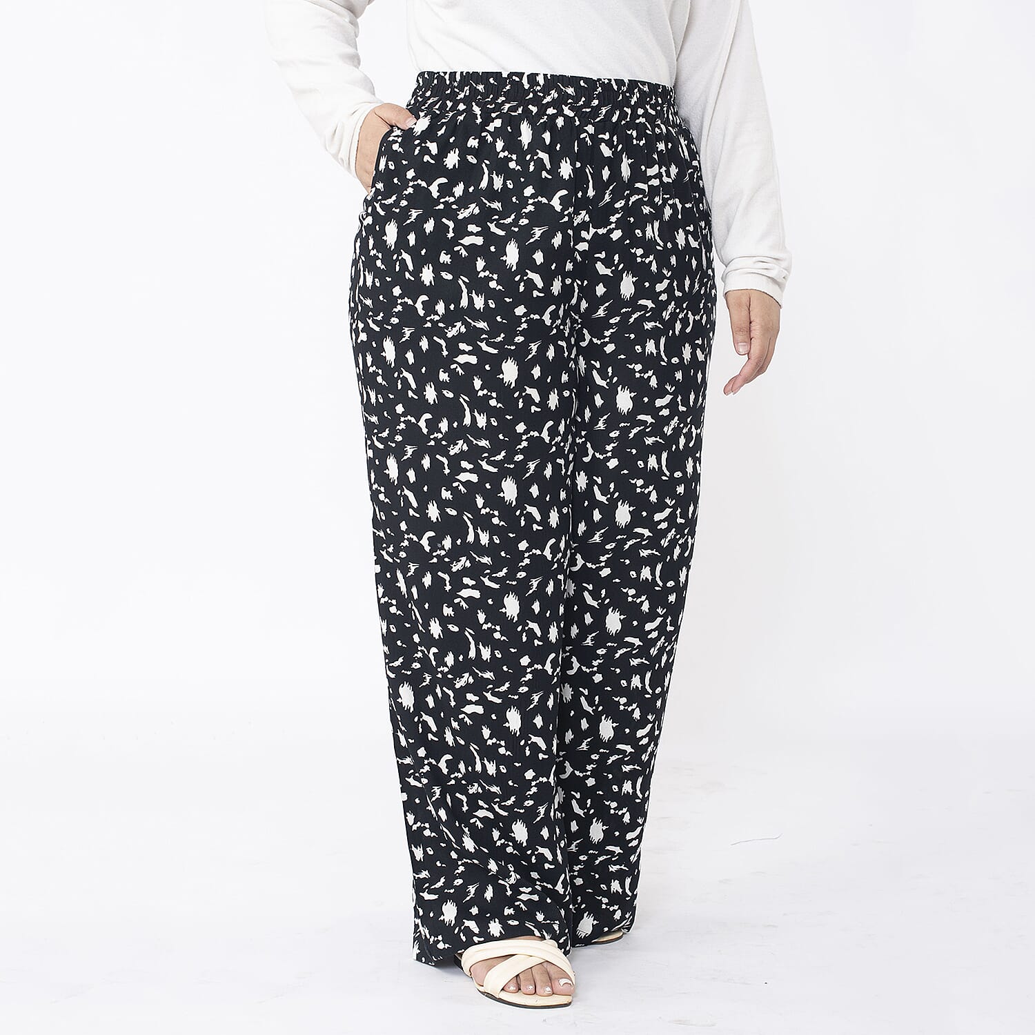 TAMSY Animal Print Trousers (Size L 16 - 18) - Grey 7645044 3